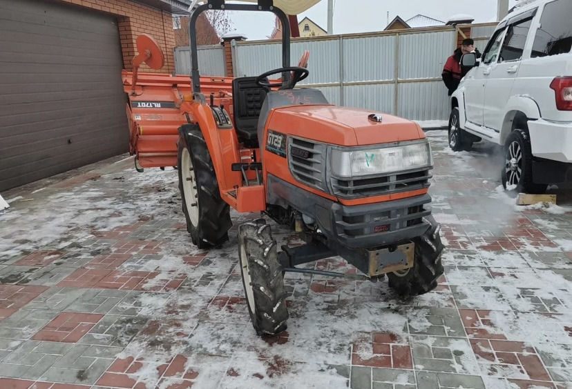 Кубота GT23 - Минитрактор: фото 1 Кубота GT23 - Минитрактор: фото 1