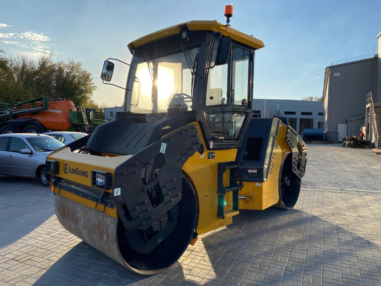 LiuGong CLG6210E - Дорожный каток: фото 2 LiuGong CLG6210E - Дорожный каток: фото 2