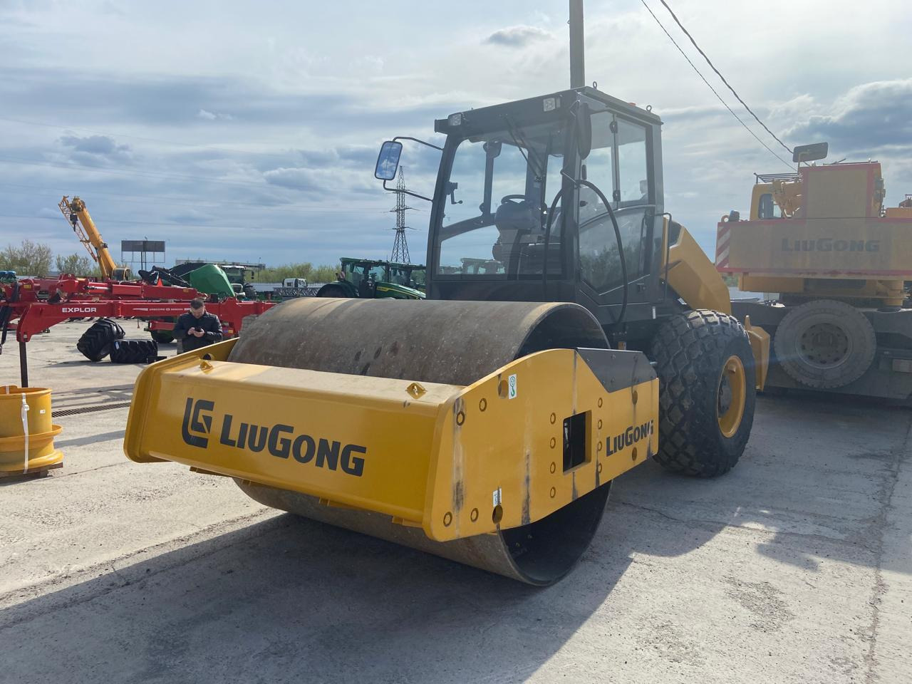 LiuGong CLG6614E - Компактор: фото 3 LiuGong CLG6614E - Компактор: фото 3