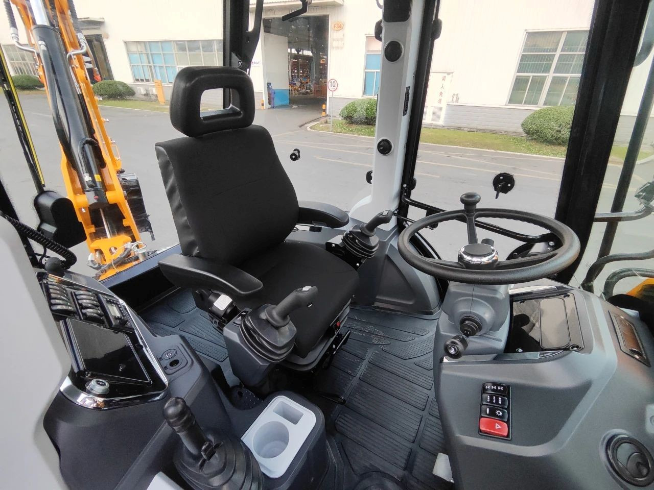 Lonking 84C - Экскаватор-погрузчик: фото 4 Lonking 84C - Экскаватор-погрузчик: фото 4