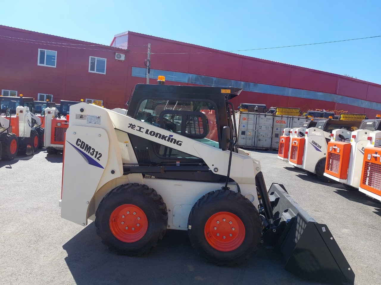 Lonking CDM312 - Мини-погрузчик с бортовым поворотом: фото 4 Lonking CDM312 - Мини-погрузчик с бортовым поворотом: фото 4