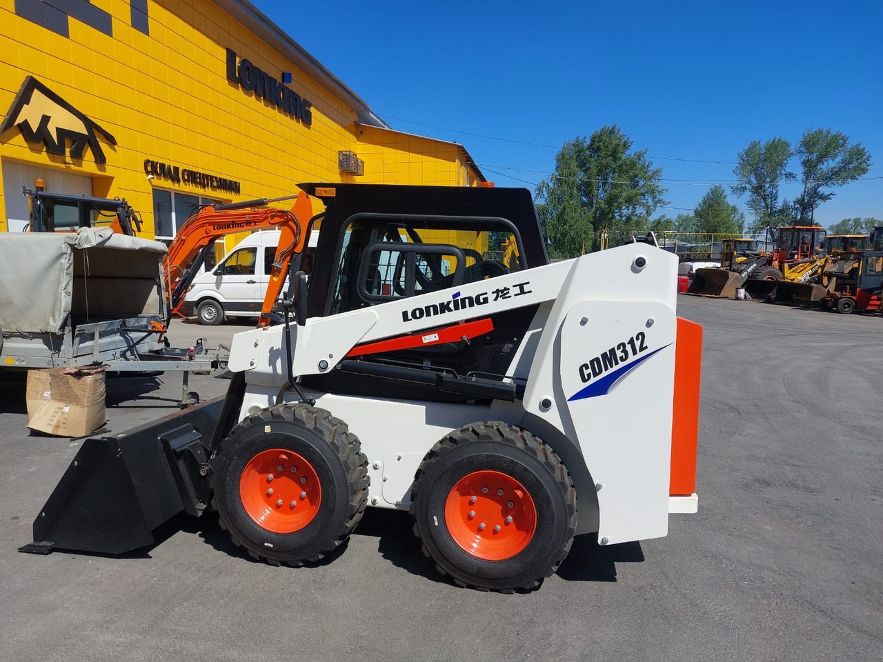 Lonking CDM312 - Мини-погрузчик с бортовым поворотом: фото 3 Lonking CDM312 - Мини-погрузчик с бортовым поворотом: фото 3