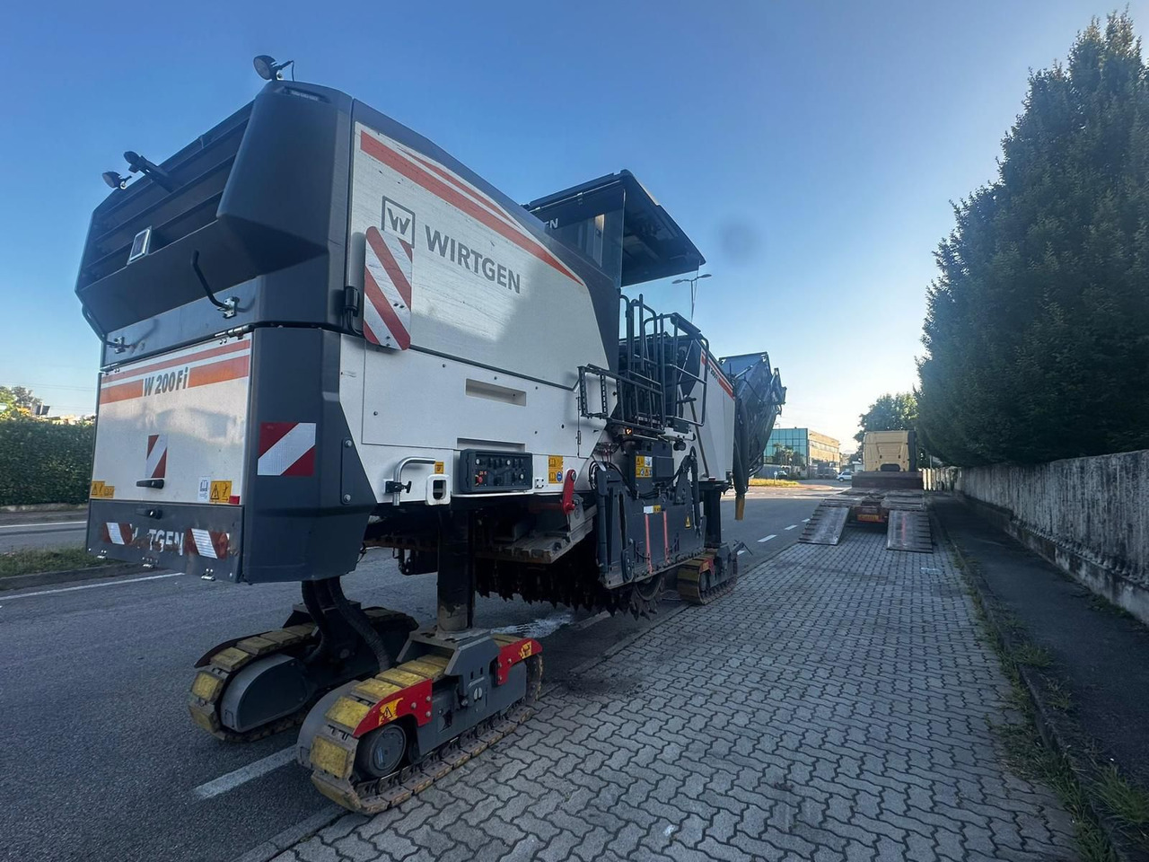 Wirtgen W 200Fi - Дорожная фреза: фото 1 Wirtgen W 200Fi - Дорожная фреза: фото 1