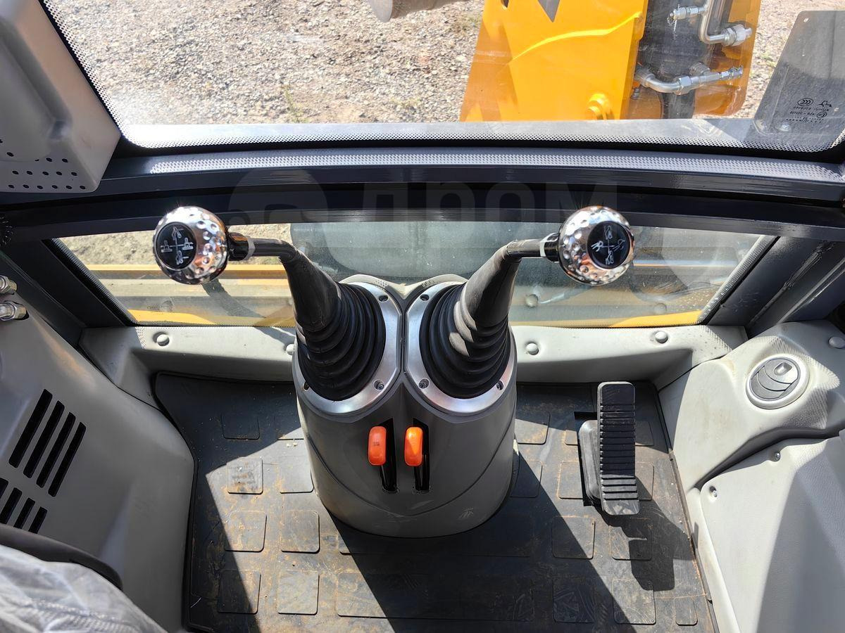 Новый Экскаватор-погрузчик Bull 4SX: фото 9 Новый Экскаватор-погрузчик Bull 4SX: фото 9