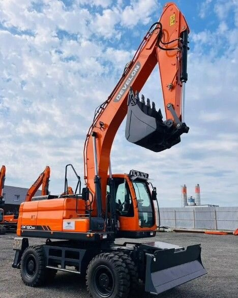 DOOSAN DX190WA - Колёсный экскаватор: фото 4 DOOSAN DX190WA - Колёсный экскаватор: фото 4