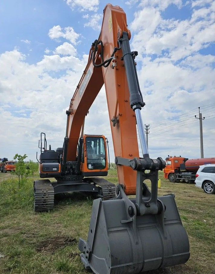 Новый Гусеничный экскаватор DOOSAN DX210-7M: фото 12 Новый Гусеничный экскаватор DOOSAN DX210-7M: фото 12