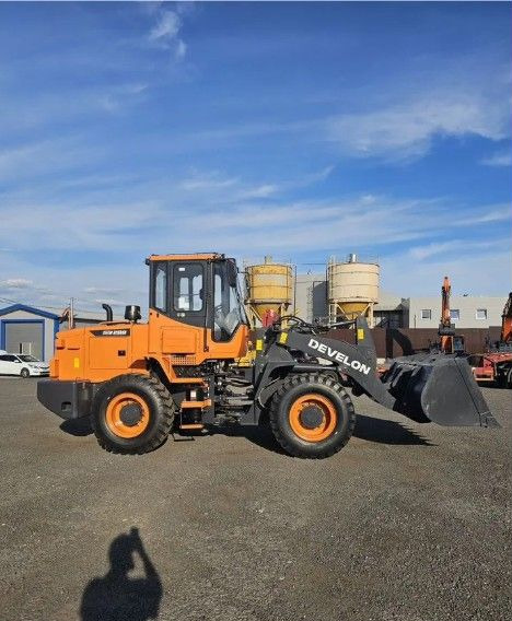 DOOSAN SD200 - Колёсный погрузчик: фото 2 DOOSAN SD200 - Колёсный погрузчик: фото 2