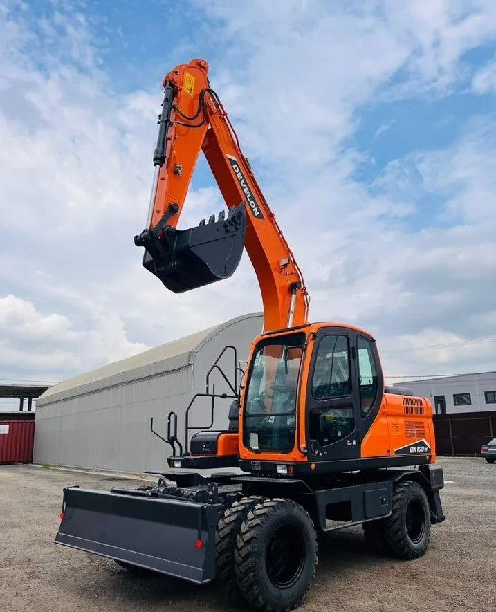 Develon DX150W-7B - Колёсный экскаватор: фото 1 Develon DX150W-7B - Колёсный экскаватор: фото 1