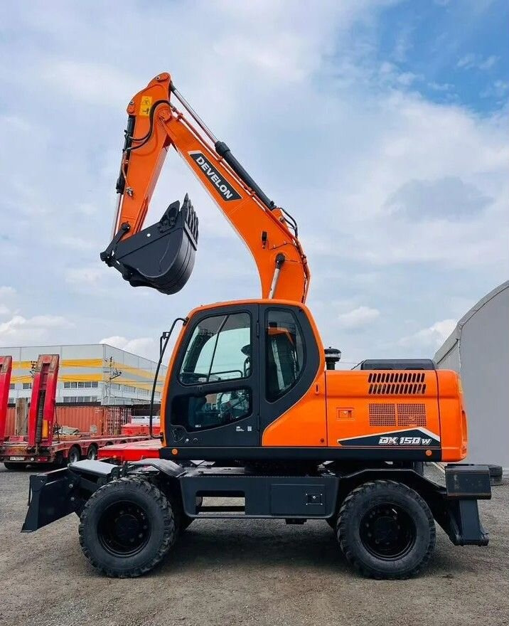 Develon DX150W-7B - Колёсный экскаватор: фото 4 Develon DX150W-7B - Колёсный экскаватор: фото 4