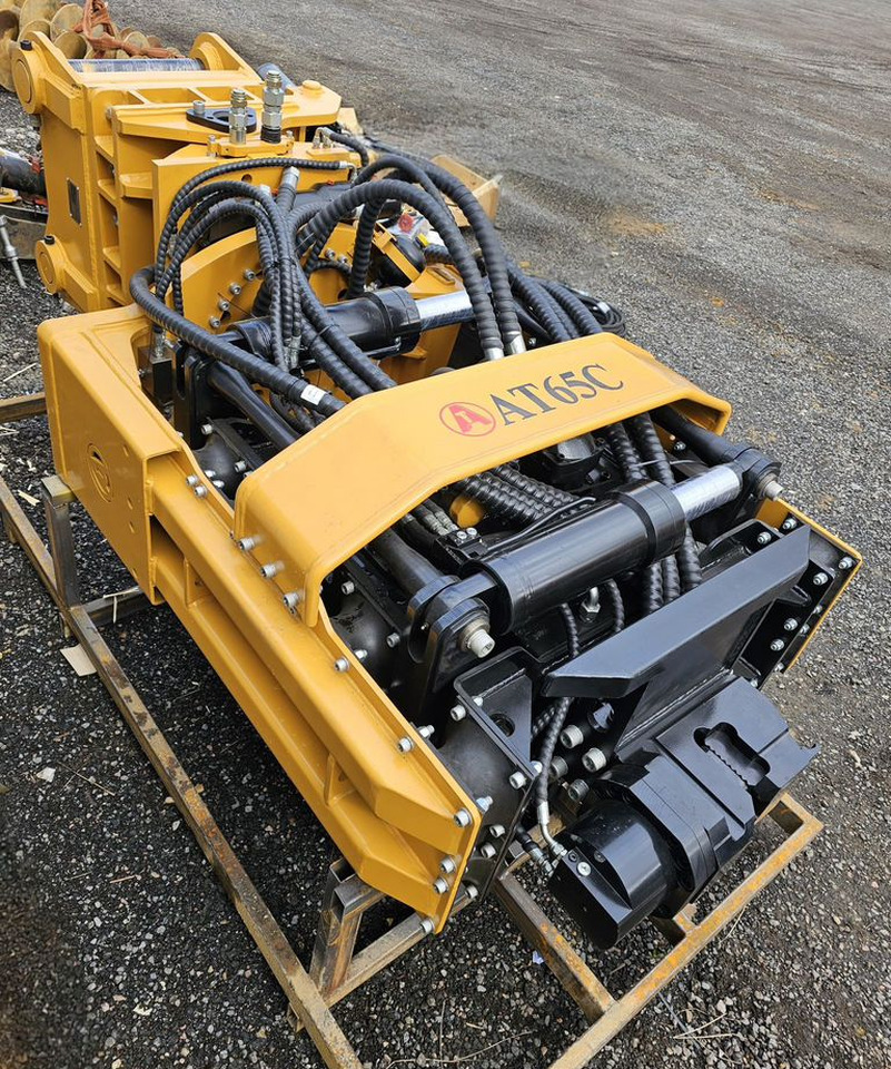 Вибропогружатель anteng AT65C - Навесное оборудование для Строительной техники: фото 3 Вибропогружатель anteng AT65C - Навесное оборудование для Строительной техники: фото 3