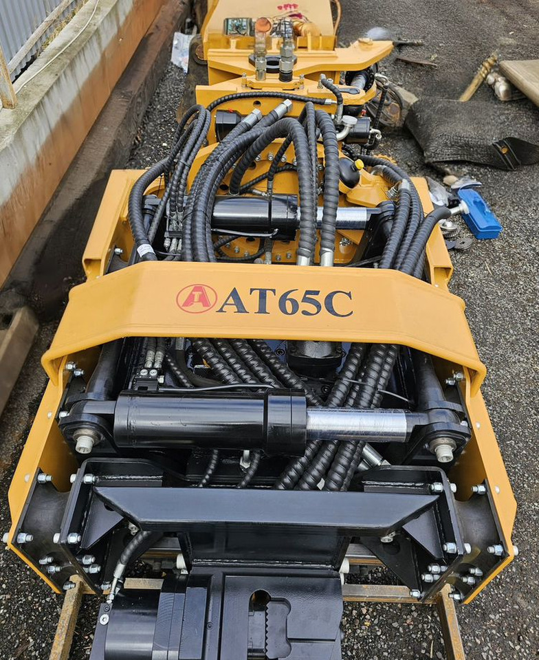 Вибропогружатель anteng AT65C - Навесное оборудование для Строительной техники: фото 1 Вибропогружатель anteng AT65C - Навесное оборудование для Строительной техники: фото 1