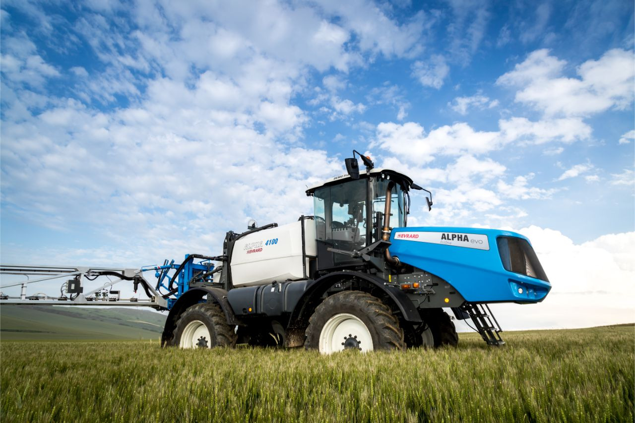 EVRARD Alpha evo II EcoDrive R-Activ 4200 - Самоходный опрыскиватель: фото 1 EVRARD Alpha evo II EcoDrive R-Activ 4200 - Самоходный опрыскиватель: фото 1