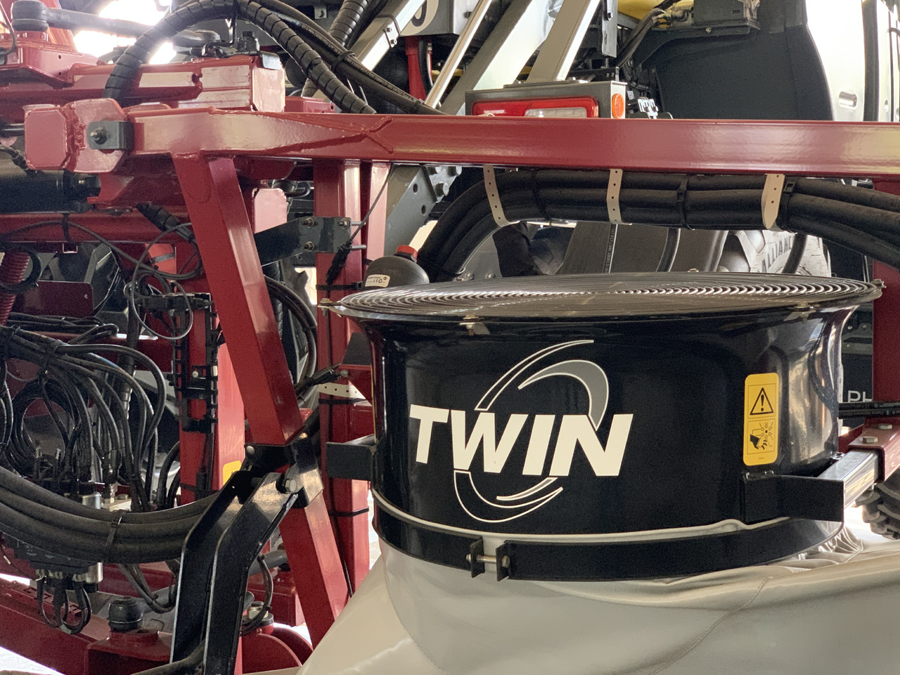 Новый Самоходный опрыскиватель HARDI Alpha evo III 4200 HAZ TWIN FORCE: фото 9 Новый Самоходный опрыскиватель HARDI Alpha evo III 4200 HAZ TWIN FORCE: фото 9