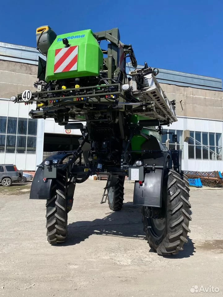 TECNOMA LASER 5240 L3X 36 INCS - Самоходный опрыскиватель: фото 3 TECNOMA LASER 5240 L3X 36 INCS - Самоходный опрыскиватель: фото 3