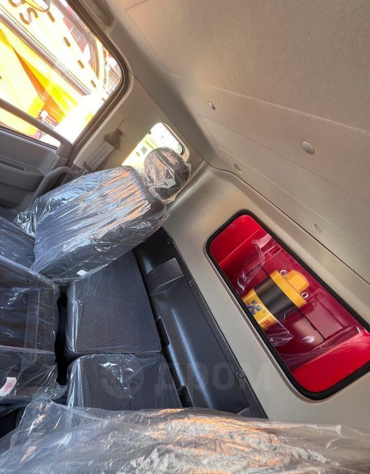 Новый Самосвал Hyundai Xcient: фото 19