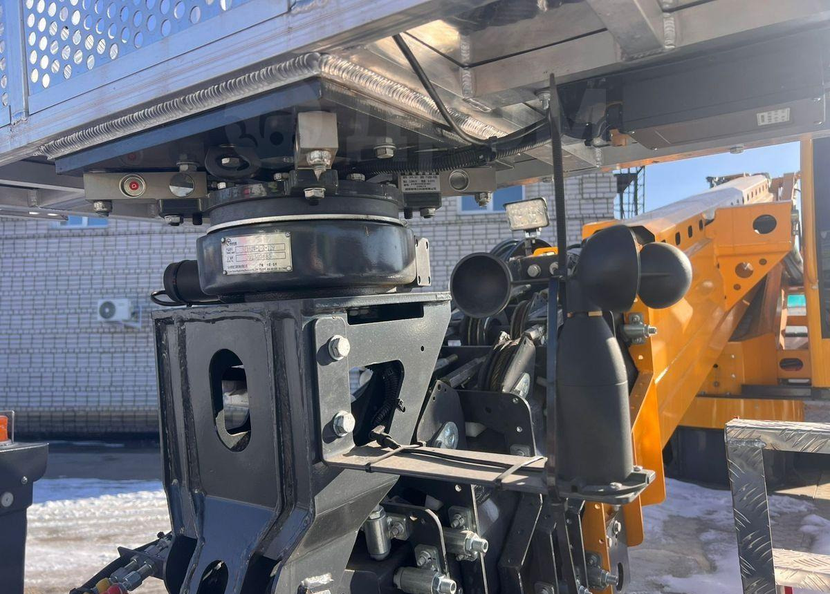 Новый Грузовик с подъемником Isuzu 100P: фото 18