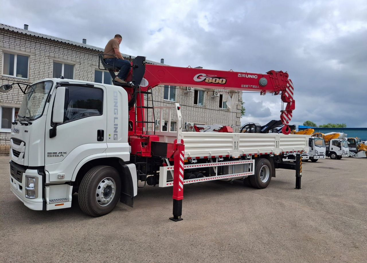 Isuzu Elf (N-series) - Грузовик бортовой/ Платформа, Автоманипулятор: фото 1 Isuzu Elf (N-series) - Грузовик бортовой/ Платформа, Автоманипулятор: фото 1