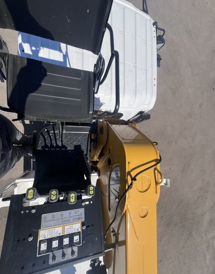 Новый Грузовик бортовой/ Платформа, Автоманипулятор Isuzu Elf (N-series): фото 12