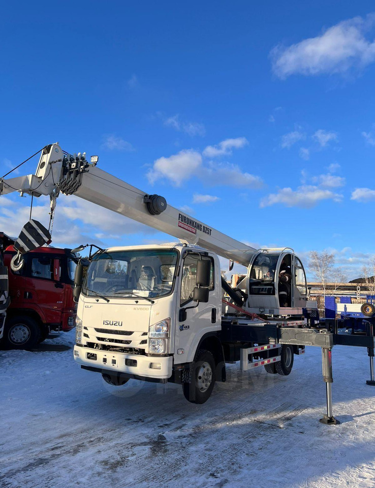 Isuzu Elf - Мобильный кран: фото 1 Isuzu Elf - Мобильный кран: фото 1