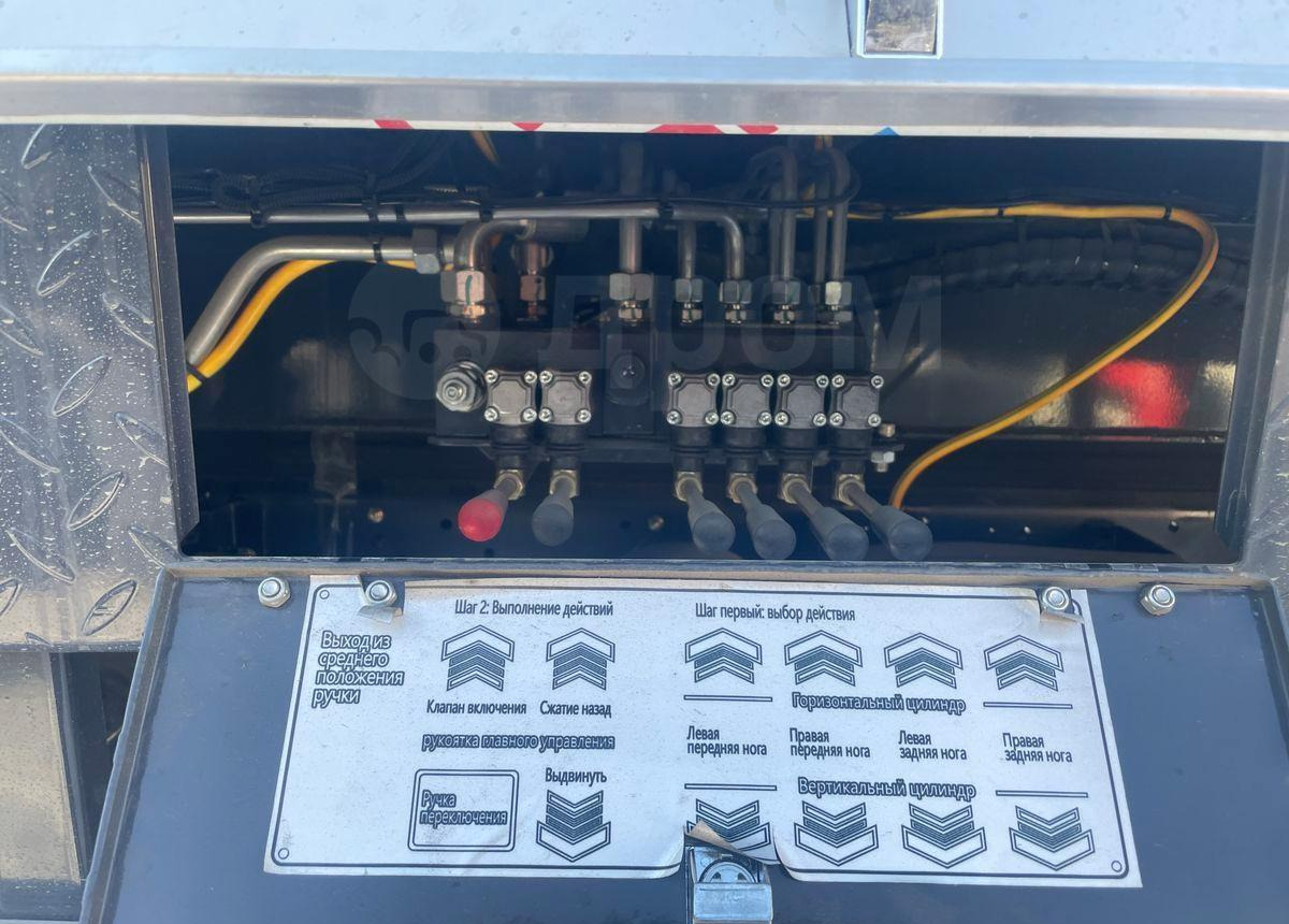 Новый Грузовик с подъемником Isuzu Elf: фото 11