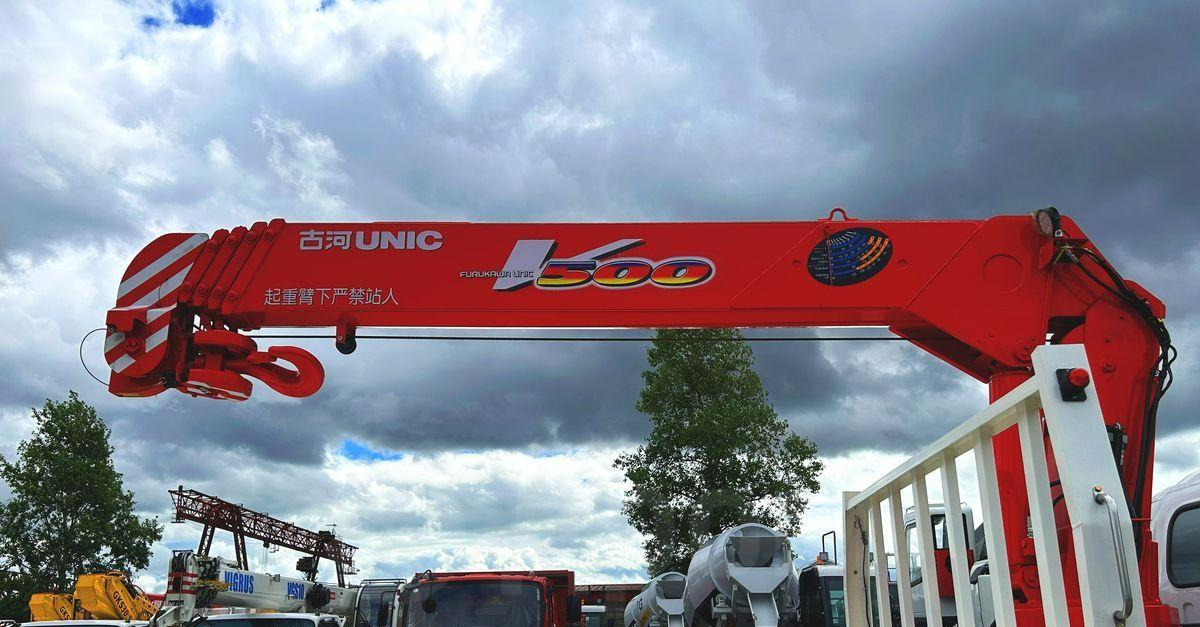 Новый Бортовой грузовик/ Платформа, Автоманипулятор Isuzu Elf: фото 13