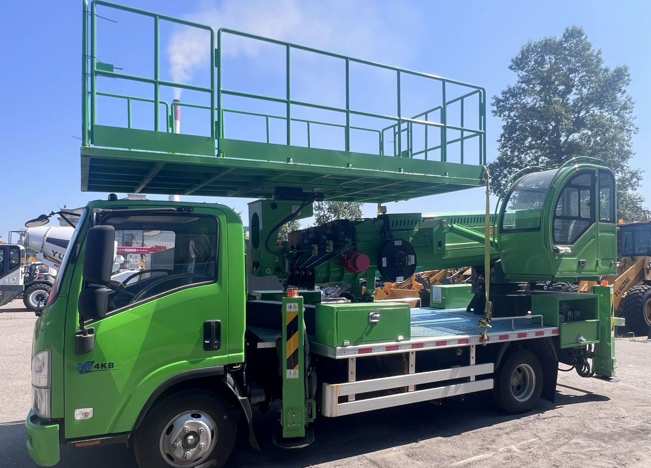 Isuzu Elf - Автовышка: фото 1 Isuzu Elf - Автовышка: фото 1