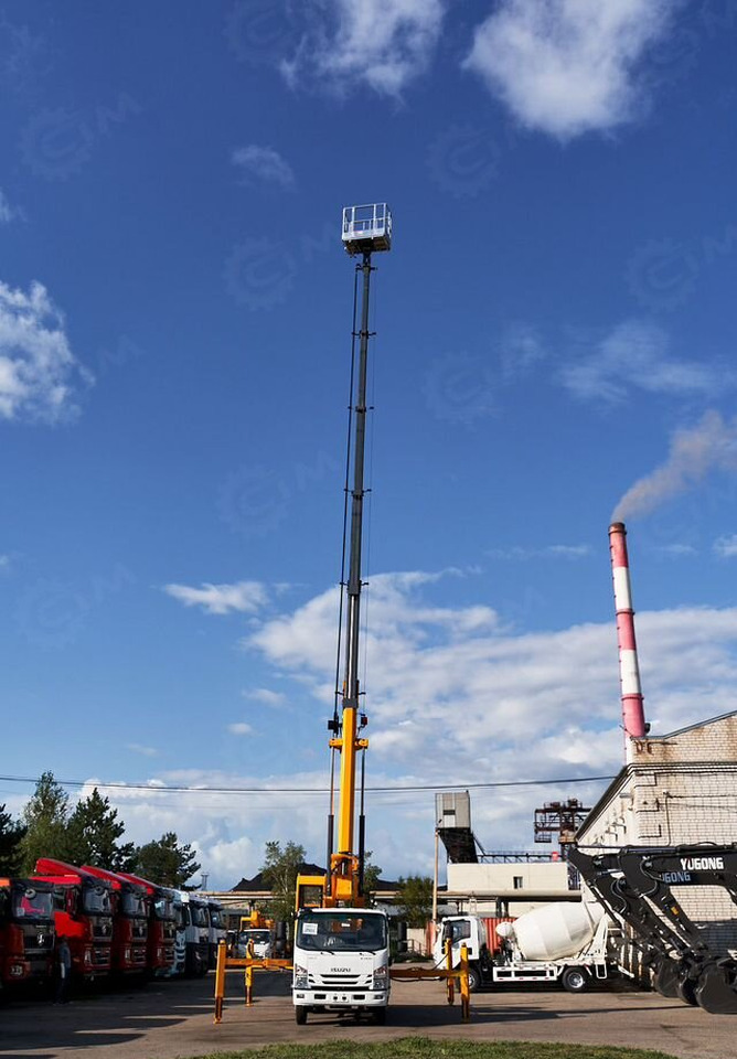 Новый Грузовик с подъемником Isuzu Elf: фото 8