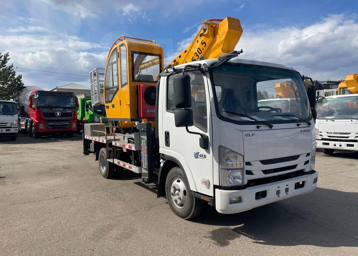 Isuzu Elf - Грузовик с подъемником: фото 3 Isuzu Elf - Грузовик с подъемником: фото 3