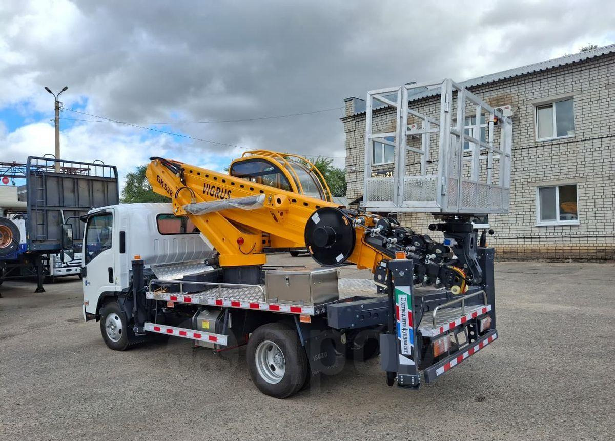 Новый Грузовик с подъемником Isuzu Elf: фото 10