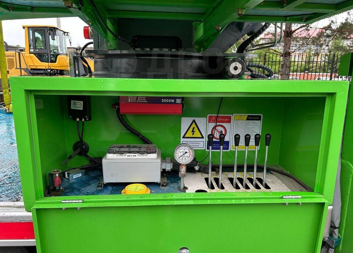 Новый Грузовик с подъемником Isuzu Elf: фото 19