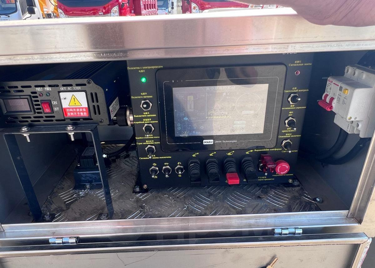 Новый Грузовик с подъемником Isuzu Elf: фото 8