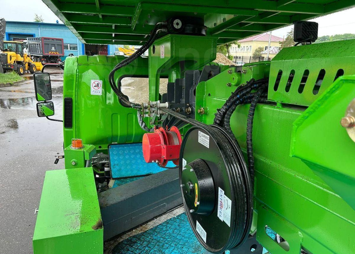 Новый Грузовик с подъемником Isuzu Elf: фото 12