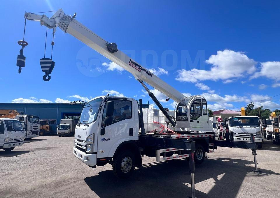 Isuzu Elf - Мобильный кран: фото 1 Isuzu Elf - Мобильный кран: фото 1