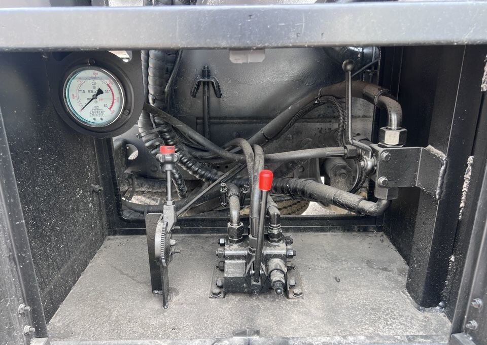 Новый Ассенизатор Isuzu Elf: фото 10