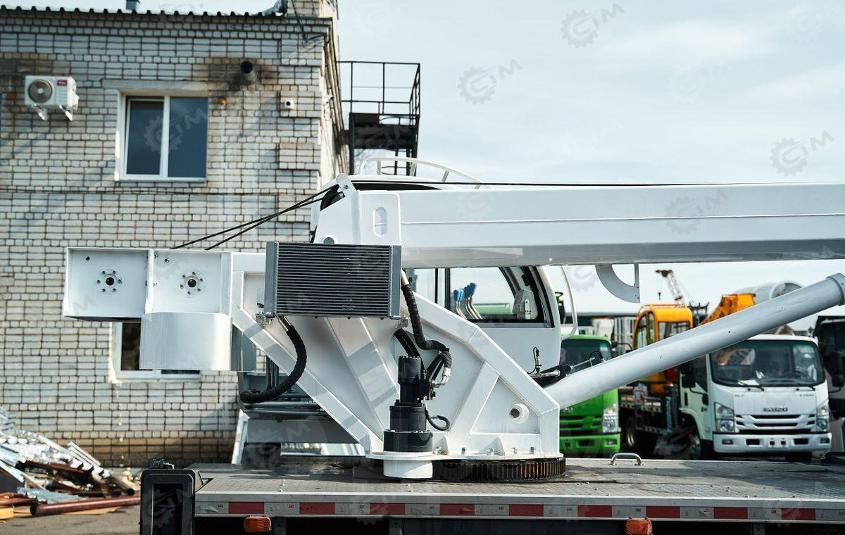 Новый Мобильный кран Isuzu Elf: фото 14