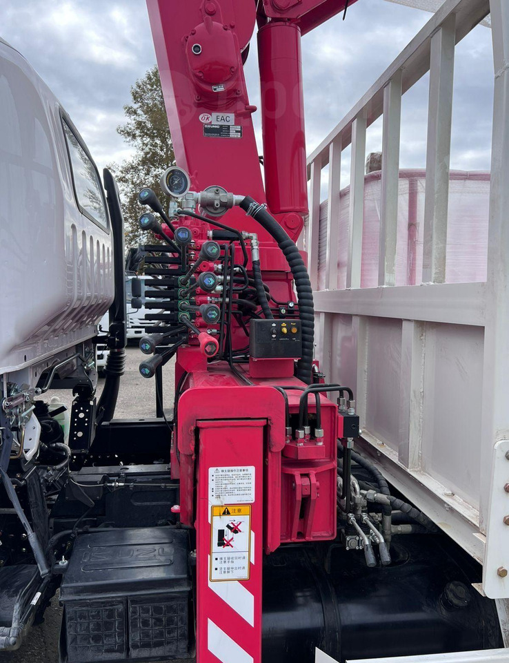 Новый Грузовик бортовой/ Платформа, Автоманипулятор Isuzu Elf: фото 14