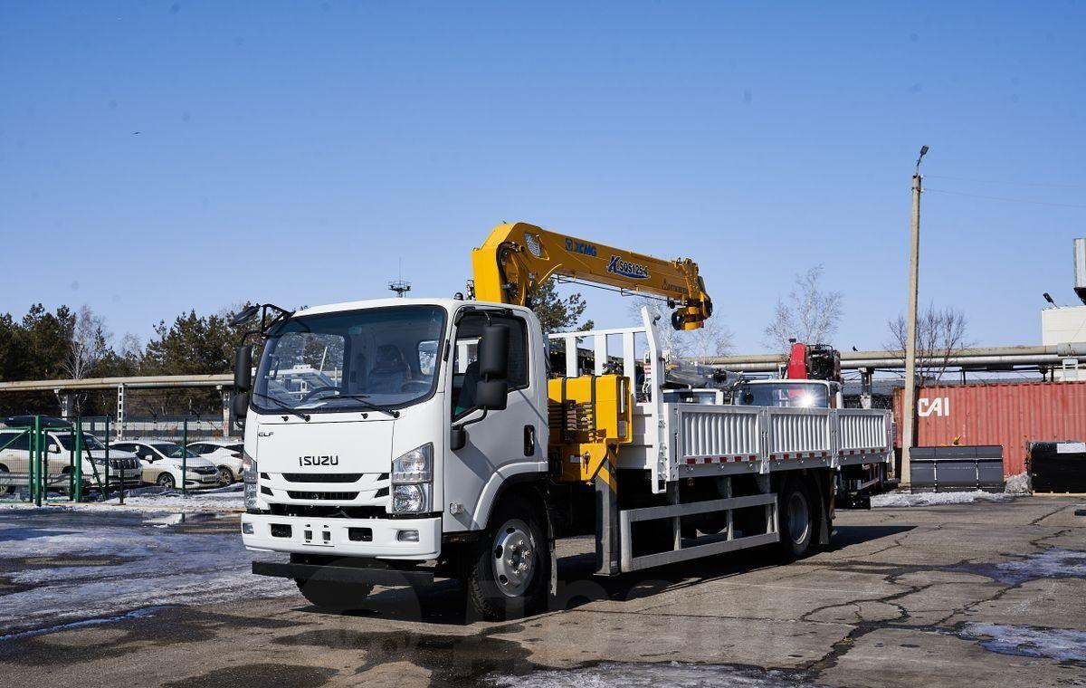 Isuzu Elf - Бортовой грузовик/ Платформа, Автоманипулятор: фото 1