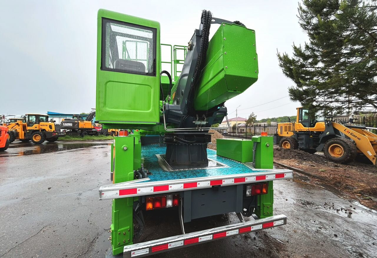 Новый Грузовик с подъемником Isuzu Elf: фото 8