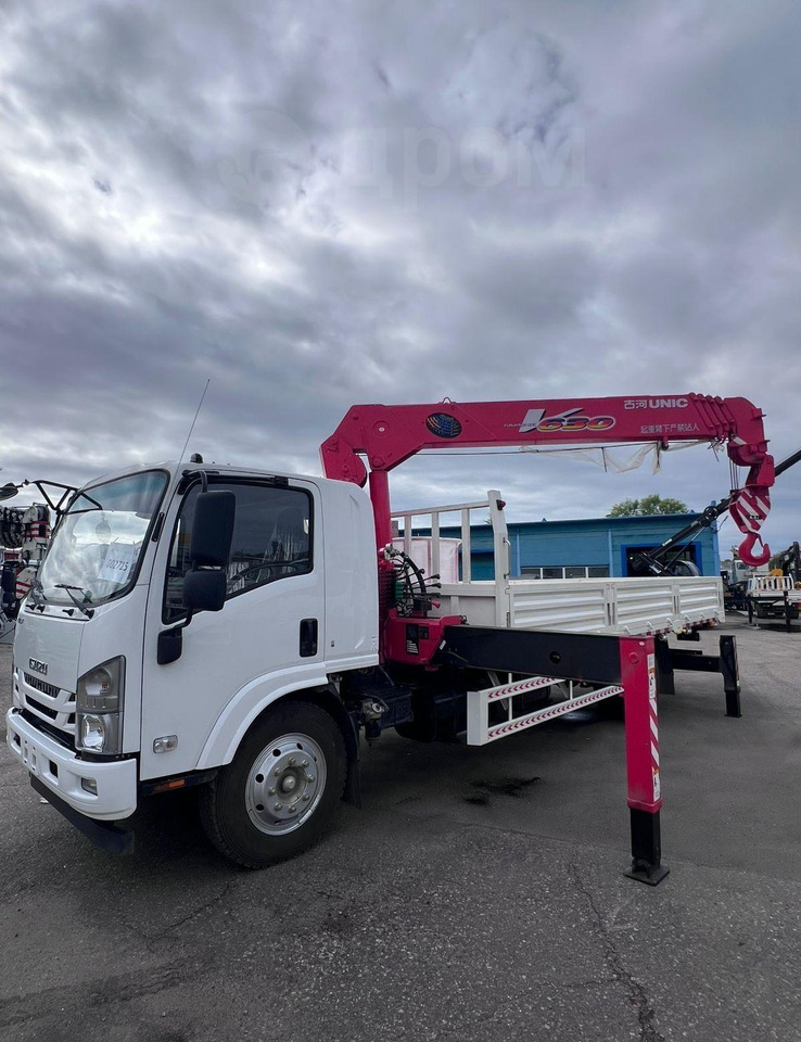 Isuzu Elf - Бортовой грузовик/ Платформа, Автоманипулятор: фото 1