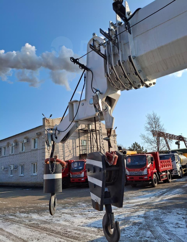 Новый Мобильный кран Isuzu Elf: фото 16