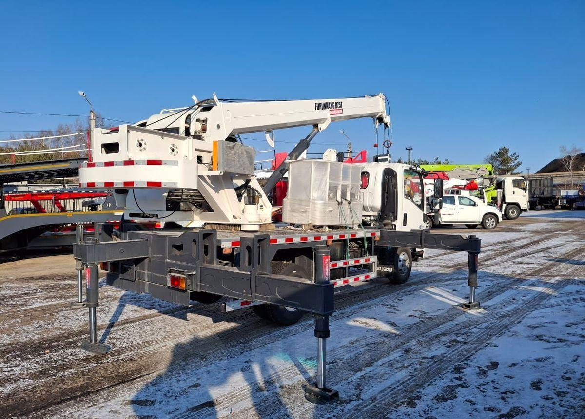 Новый Мобильный кран Isuzu Elf: фото 13