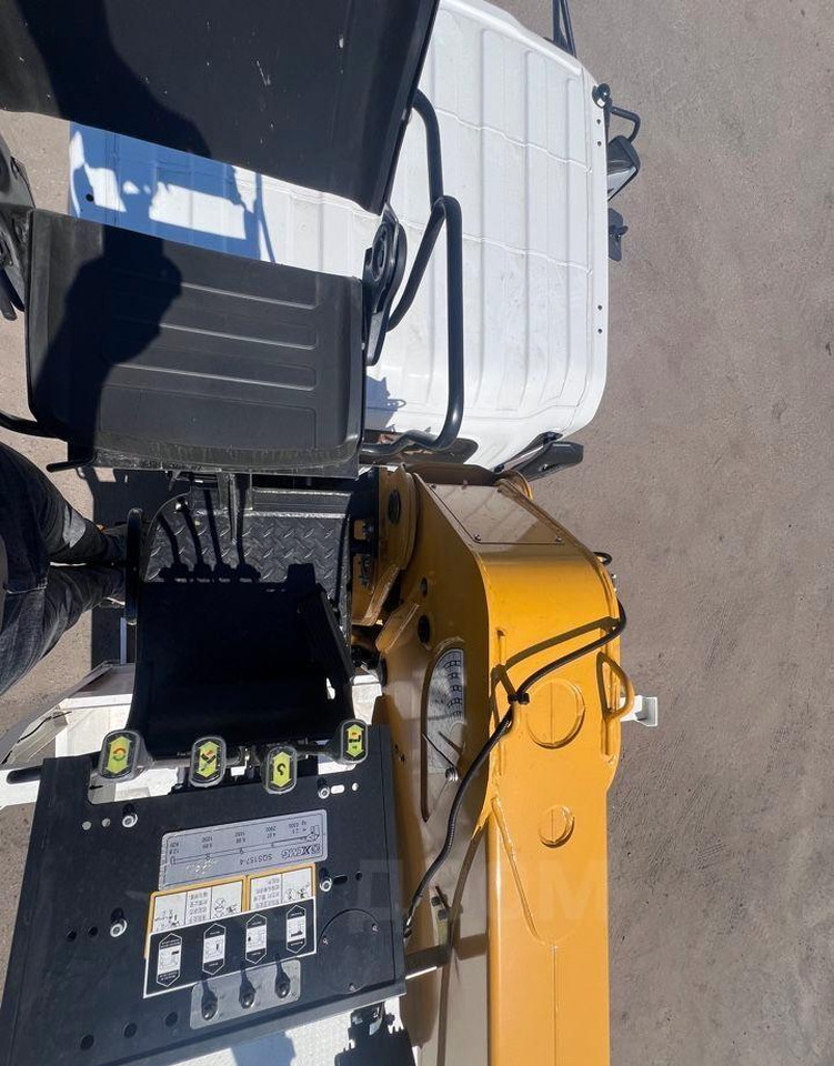 Новый Автоманипулятор Isuzu Elf: фото 12 Новый Автоманипулятор Isuzu Elf: фото 12