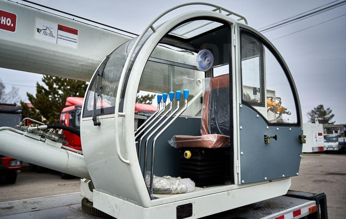 Новый Мобильный кран Isuzu Elf: фото 38