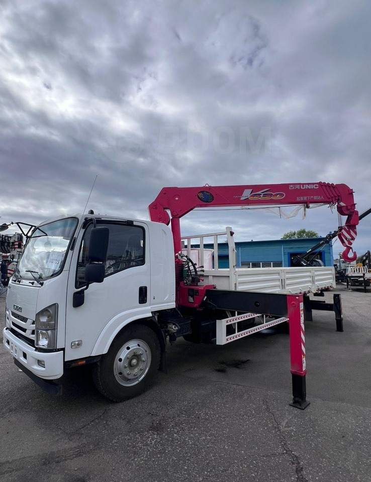 Isuzu Elf - Бортовой грузовик/ Платформа, Автоманипулятор: фото 1 Isuzu Elf - Бортовой грузовик/ Платформа, Автоманипулятор: фото 1
