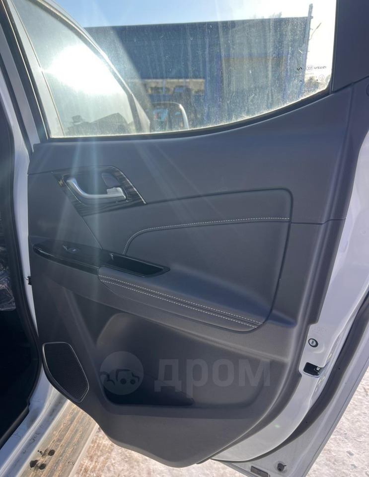 Новый Грузовик с подъемником Isuzu Forward: фото 16