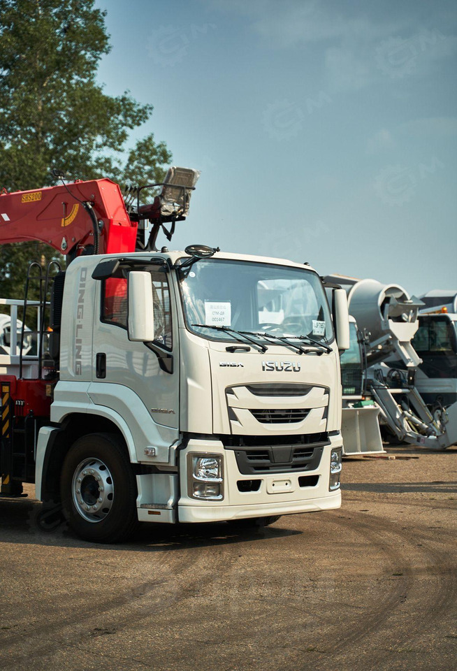 Isuzu Giga - Грузовик бортовой/ Платформа, Автоманипулятор: фото 4 Isuzu Giga - Грузовик бортовой/ Платформа, Автоманипулятор: фото 4