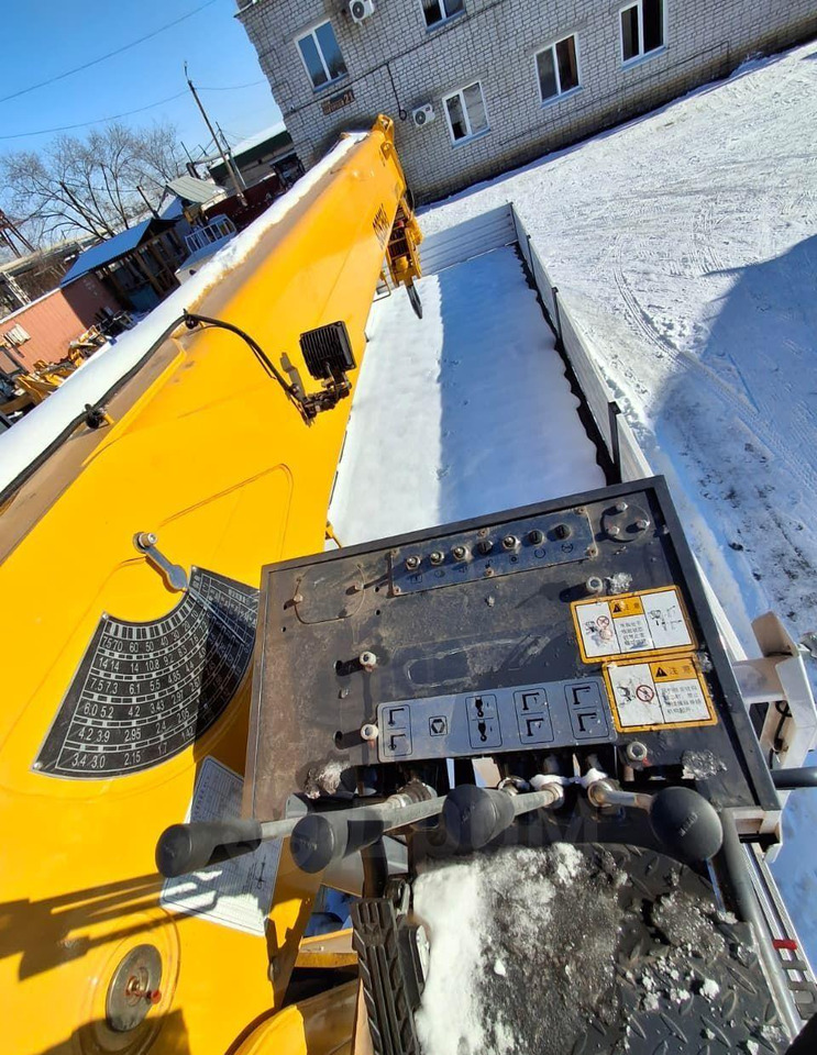 Новый Бортовой грузовик/ Платформа, Автоманипулятор Isuzu Giga: фото 21 Новый Бортовой грузовик/ Платформа, Автоманипулятор Isuzu Giga: фото 21