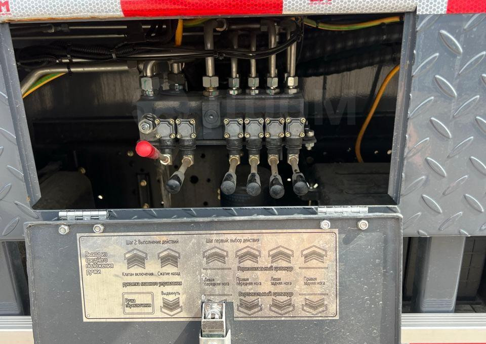 Новый Грузовик с подъемником Isuzu Giga: фото 6