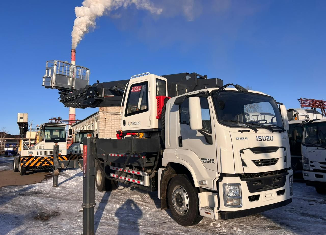 Новый Грузовик с подъемником Isuzu Giga: фото 8