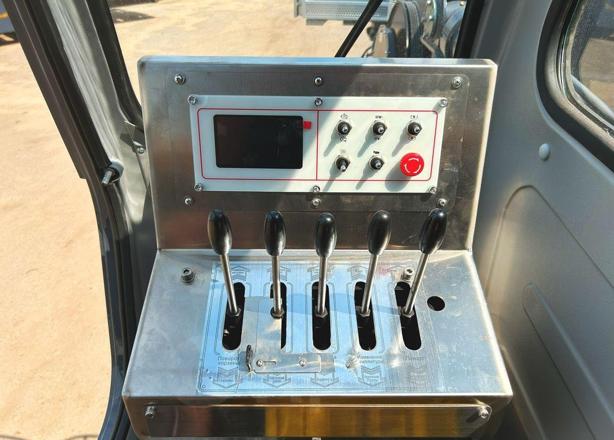 Новый Грузовик с подъемником Isuzu Giga: фото 13